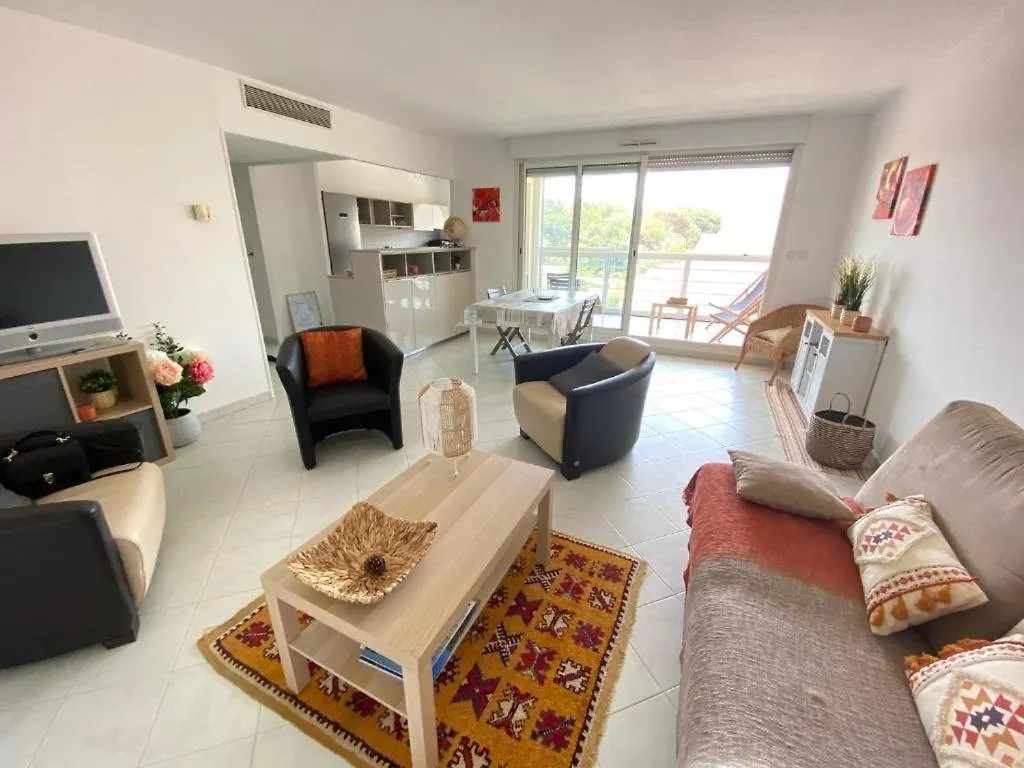 Joli T3 Lumineux Confortable Et Ideale Situation Cavalaire-sur-Mer